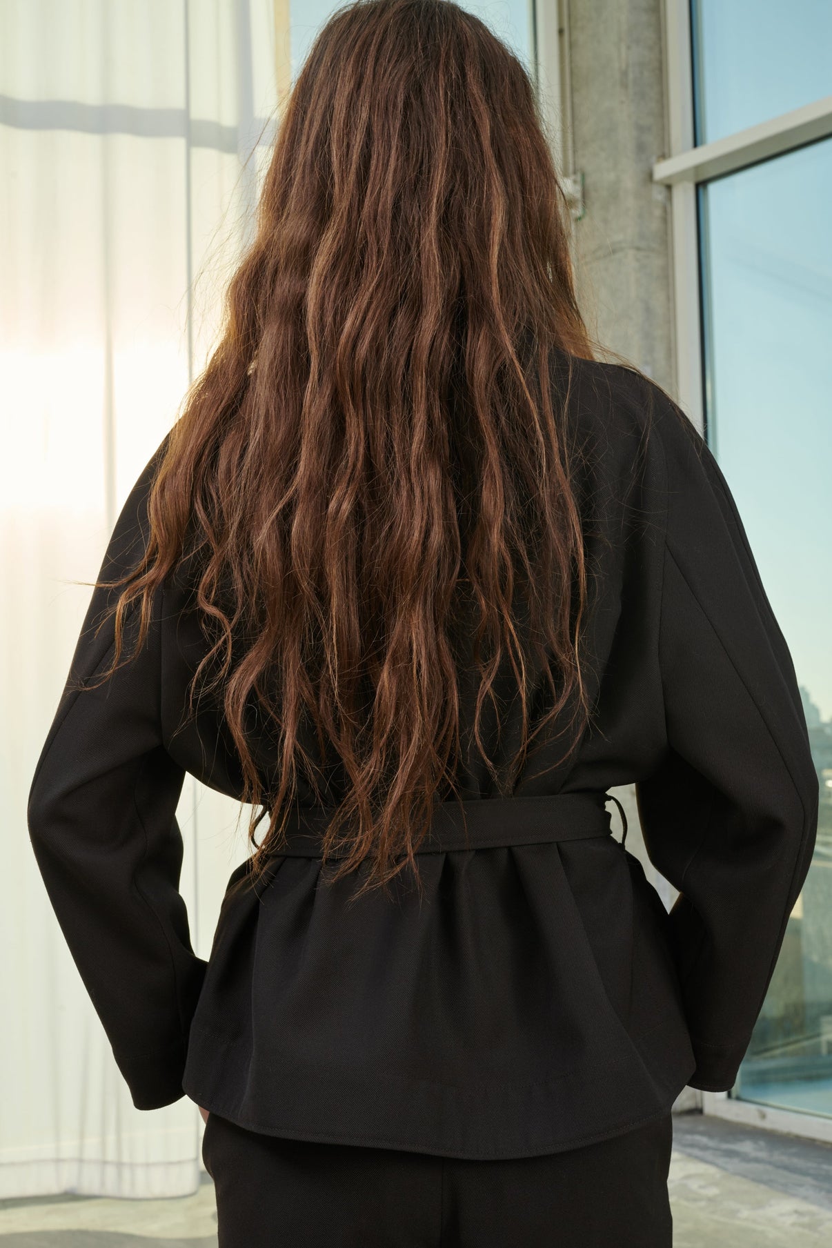 THEIA BLACK JACKET vue 5